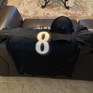 Meet your Posher, Derrick